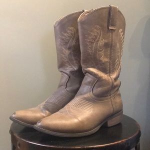 Champagne Western Boots 7.5